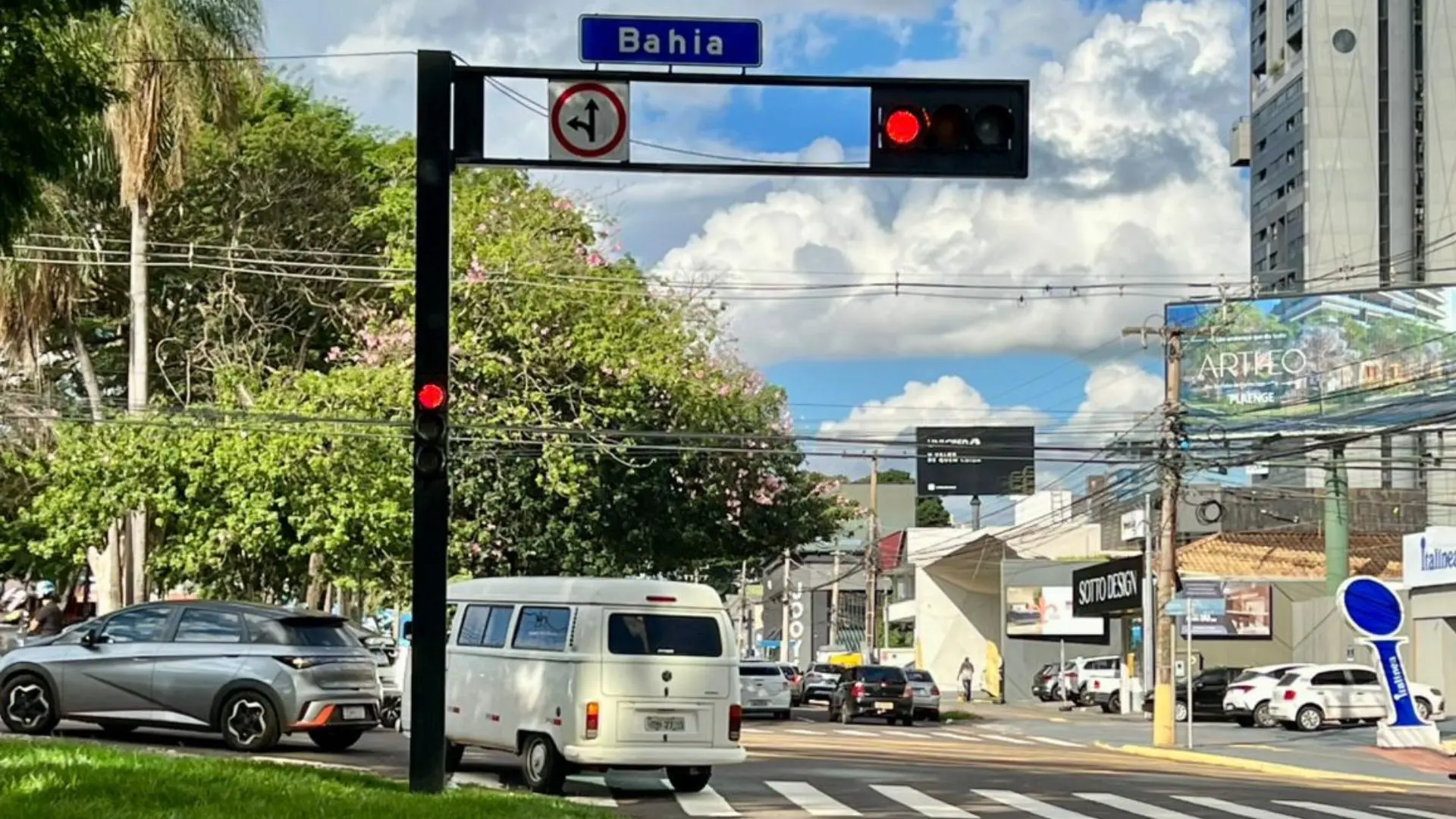 Conversão na Afonso Pena gera multas a partir desta segunda